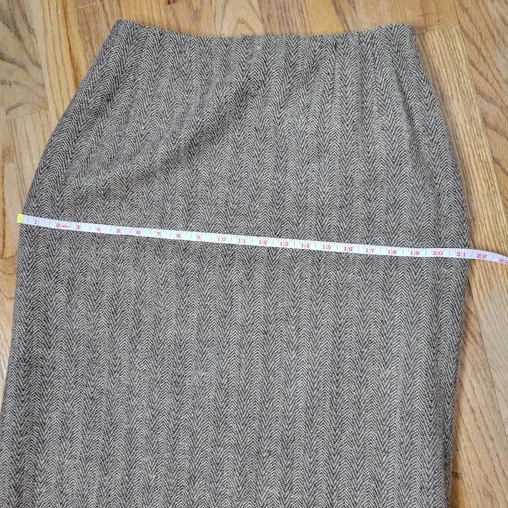 Vintage Harv'e Benard Sport Brown Wool Tweed Skirt With Fringe Size 10 - Picture 9 of 14